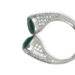 925 Sterling Silver Elegant Ring with Beautiful Green Stone